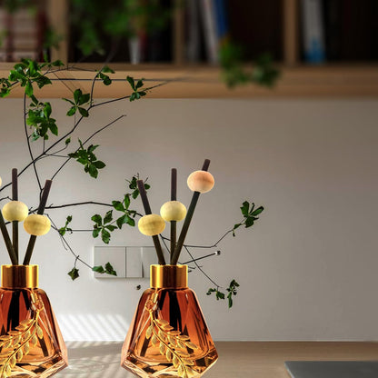 Set of 4 Empty Glass Diffuser Bottles – Refillable Diffuser Kit featuring a Diamond-Cut Design; Includes 20 Reed Sticks, 12 Wooden Beads, and 4 Metal Leaf Ornaments; 60ml Capacity, Gradient Brown Finish.