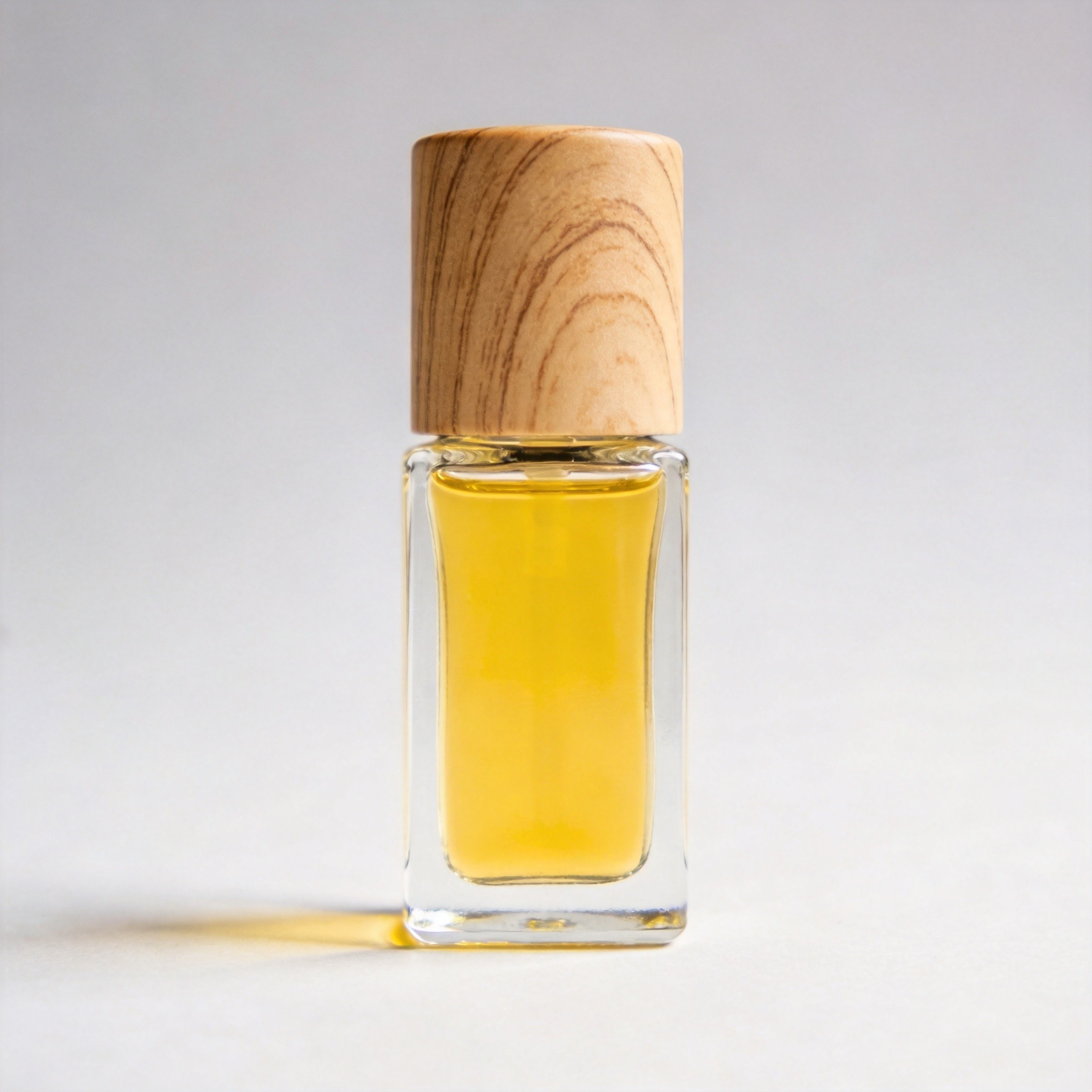 Clear Glass Wooden Cap Essential Oil Bottle